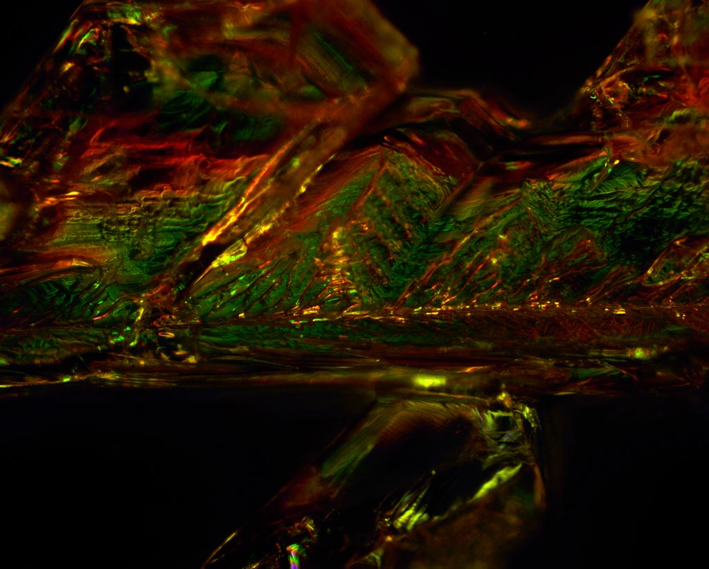 potassium ferricyanide crystals 10x BD with crossed polarizers in darkfield